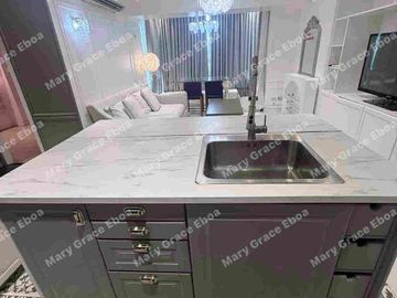 Two Serendra Red Oak 2BR| interior design |fully furnished| parking