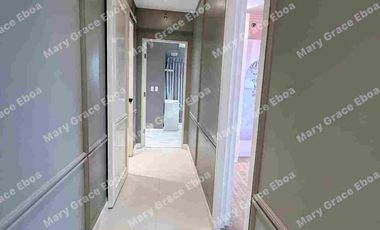 Two Serendra Red Oak 2BR| interior design |fully furnished| parking