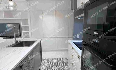 Two Serendra Red Oak 2BR| interior design |fully furnished| parking