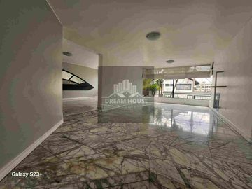 Venta de Casa de 4 dormitorios, Sector Quito Tenis, Ecuador