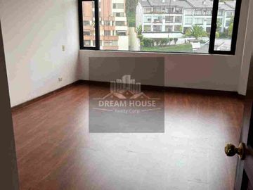 Venta de Departamento de 3 dormitorios, Sector El Bosque, Quito, Ecuador