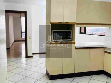 Venta de Departamento de 3 dormitorios, Sector El Bosque, Quito, Ecuador