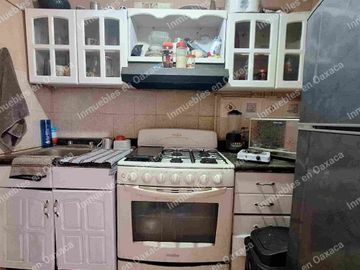 Se vende casa de una planta con 3 recámaras y estudio,  cerca del centro de Oaxaca
