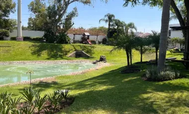 CASA EN RESIDENCIAL CASA FUERTE, TLAJOMULCO, JALISCO. REMATE ADJUDICADO