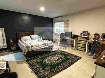 Casa en Venta en Urdesa Central