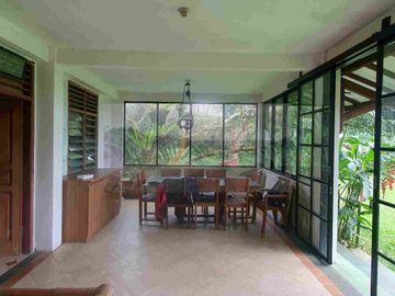 DI JUAL  !
Tanah Murah di Arca Domas,Megamendung,
View Gunung Pangrango dan Gunung Salak,Udara Alami sejuk
Bonus 2 Rumah,  1 Villa