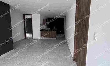Departamentos nuevos en renta, atrás de Walmart Express Zavaleta, ubicación privilegiada, 2 habitaciones, 2 baños completos y 2 cajones de estacionamiento.