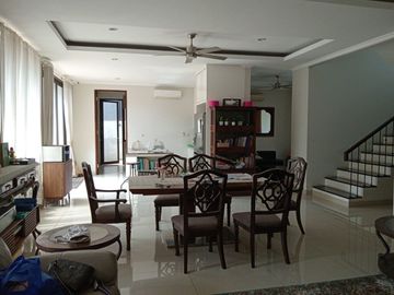 Di Jual Rumah Strategis di Kebagusan