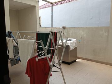 Di Jual Rumah Strategis di Kebagusan