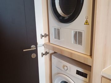 ✨ Disewakan Apartemen Cleon Park – Full Furnish & Minimalis ✨