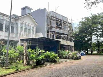 Rumah 2 Lantai manis dan strategis di BSD