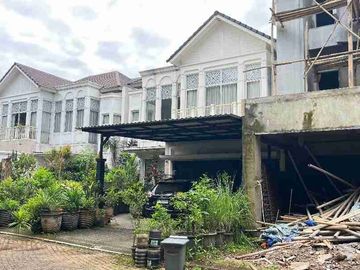 Rumah 2 Lantai manis dan strategis di BSD