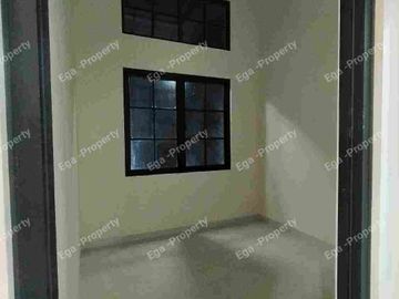 Rumah mewah fasat tinggi cash dan KPR tersedia..