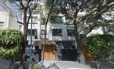 CASA EN ANZURES, MIGUEL HIDALGO, CDMX. REMATE ADJUDICADO