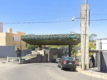 CASA EN RESIDENCIAL LOMAS DE VALLE ESCONDIDO, ATIZAPAN, EDOMEX. REMATE ADJUDICADO