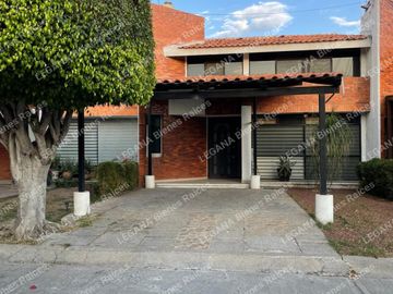 VENTA DE CASA EN PORTONES DEL MORAL REMODELADA NORTE DE LEON GUANAJUATO