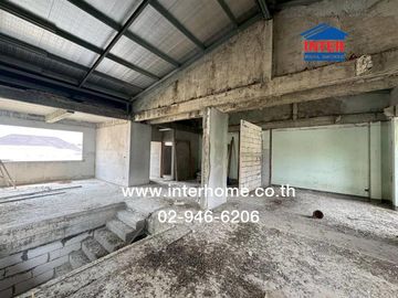 Three-story townhome, 53.8 sq.wah, Nisa Chon Village, Soi Bang Waek 79, Bang Waek Road, Phasi Charoen District, Bangkok.