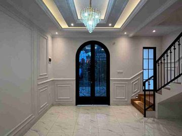 Di jual Rumah Classic Ciganjur Jagakarsa