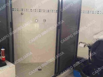 RENTA CASA SANTA MARIA EN PRIVADA CON PORTÓN ELÉCTRICO. 
CASA SOLA AMPLIA  EN PRIVADA CON PORTÓN ELÉCTRICO.