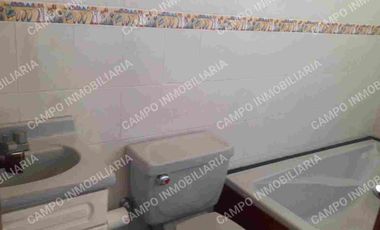RENTA CASA SANTA MARIA EN PRIVADA CON PORTÓN ELÉCTRICO. 
CASA SOLA AMPLIA  EN PRIVADA CON PORTÓN ELÉCTRICO.