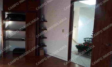RENTA CASA SANTA MARIA EN PRIVADA CON PORTÓN ELÉCTRICO. 
CASA SOLA AMPLIA  EN PRIVADA CON PORTÓN ELÉCTRICO.