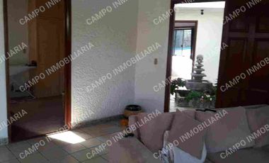 RENTA CASA SANTA MARIA EN PRIVADA CON PORTÓN ELÉCTRICO. 
CASA SOLA AMPLIA  EN PRIVADA CON PORTÓN ELÉCTRICO.