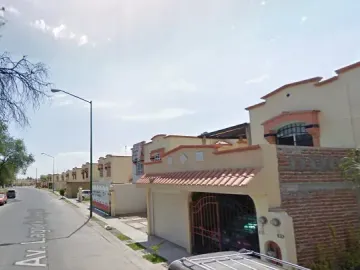 Casa En Remate Bancario- Brisas Del Lago, León, Guanajuato.