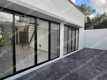 Renta casa de 1 nivel,ubicada en Residencial Río by Cumbres Cancún. 3 recámaras, Amenidades, casa Club, seguridad 24 horas.