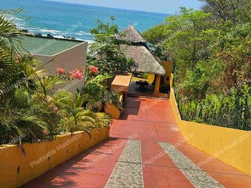 RENTA CASA CON VISTA AL MAR      BAHIAS DE HUATULCO