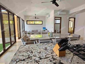 RENTA CASA CON VISTA AL MAR      BAHIAS DE HUATULCO