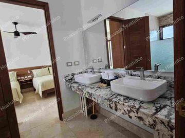 RENTA CASA CON VISTA AL MAR      BAHIAS DE HUATULCO