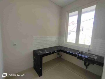 Dijual Rumah Gayung Kebonsari Surabaya
