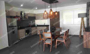 Departamento amueblado y depa muestra en venta, muebles Millán, incluye persianas y papel tapiz, ubicado a 5 minutos de UDLAP, sobre periférico, Momoxpan, San Pedro Cholula.