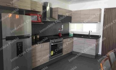 Departamento amueblado y depa muestra en venta, muebles Millán, incluye persianas y papel tapiz, ubicado a 5 minutos de UDLAP, sobre periférico, Momoxpan, San Pedro Cholula.