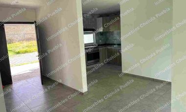 Casa de 3 recámaras en fraccionamiento cerrado con caseta de seguridad en Ocotlán, Tlaxcala.