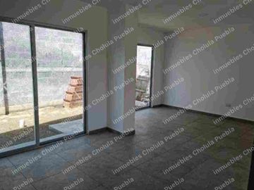Casa de 3 recámaras en fraccionamiento cerrado con caseta de seguridad en Ocotlán, Tlaxcala.