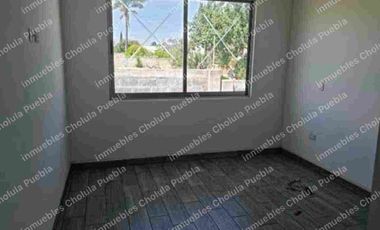 Casa de 3 recámaras en fraccionamiento cerrado con caseta de seguridad en Ocotlán, Tlaxcala.