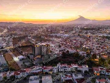 Departamentos de lujo en venta, ubicados a 5 minutos de ciudad judicial, Atlixcayotl, Lomas de Angelópolis, periférico, desarrollo con alberca, gimnasio, coworking,  Departamento de 3 habitaciones único en su clase, zona de muy alta plusvalía.