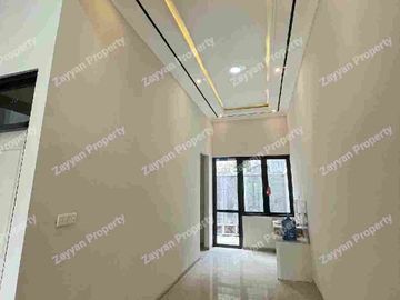 Row Jalan Lebar 10m‼️Rumah Cantik Green Pake Wonorejo Rungkut Surabaya