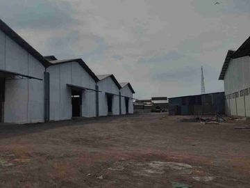 DISEWAKAN GUDANG SEMARANG TIMUR DEKAT PANTURA, LUAS 1 HEKTAR