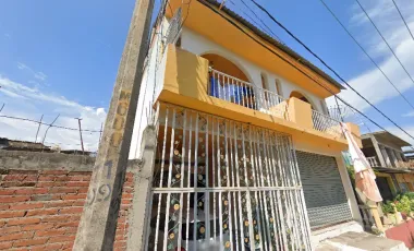 CASA EN LAZARO CARDENAS, MICHOACAN. REMATE ADJUDICADO