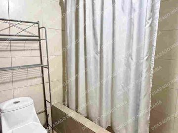 Casa en venta sobre avenida  de 2 plantas