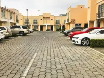CASA EN FRACCIONAMIENTO GRAN MORADA, TOLUCA, EDOMEX. REMATE ADJUDICADO
