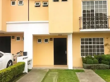 CASA EN FRACCIONAMIENTO GRAN MORADA, TOLUCA, EDOMEX. REMATE ADJUDICADO