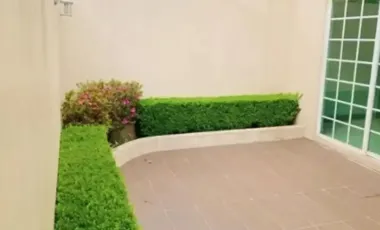 CASA EN FRACCIONAMIENTO GRAN MORADA, TOLUCA, EDOMEX. REMATE ADJUDICADO