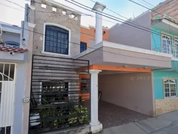 CASA EN COLINDE, ZAPOLITIC, JALISCO. REMATE ADJUDICADO