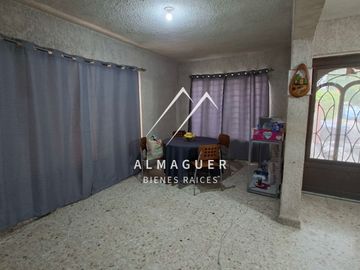 Casa en venta en colonia Ancira, zona Tec, para remodelar, terreno de 8mx30m