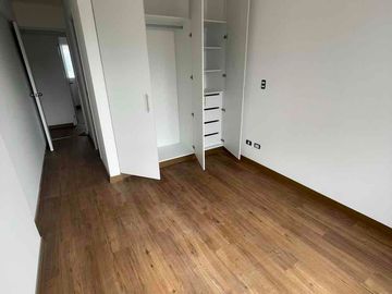 VENDO DUPLEX DE ESTRENO CON TERRAZA, EN ZONA RESIDENCIAL DE MAGDALENA