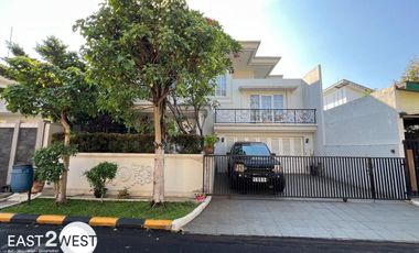 Rumah Puspita Loka BSD City Tangerang Selatan Bagus Lingkungan Hijau Asri Nyaman Strategis