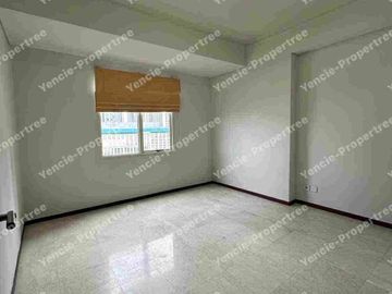 Disewakan unfurnish tipe 2br luas 82 apartment royal mediterania garden residence,best view